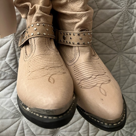 Boot Barn Western Beige Boots - Picture 2 of 5